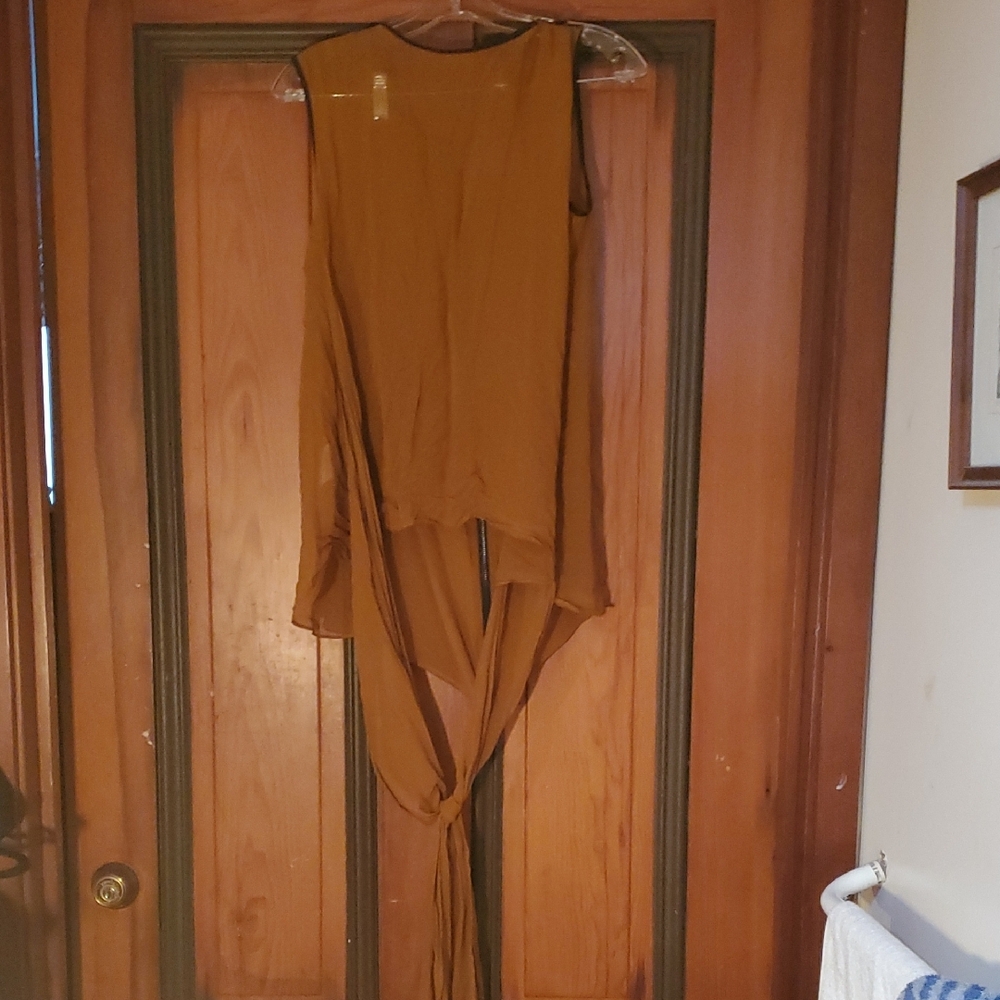 Nwt Au Sz 8 Elegant Brown Trimmed Semisheer Top With Ties On Back